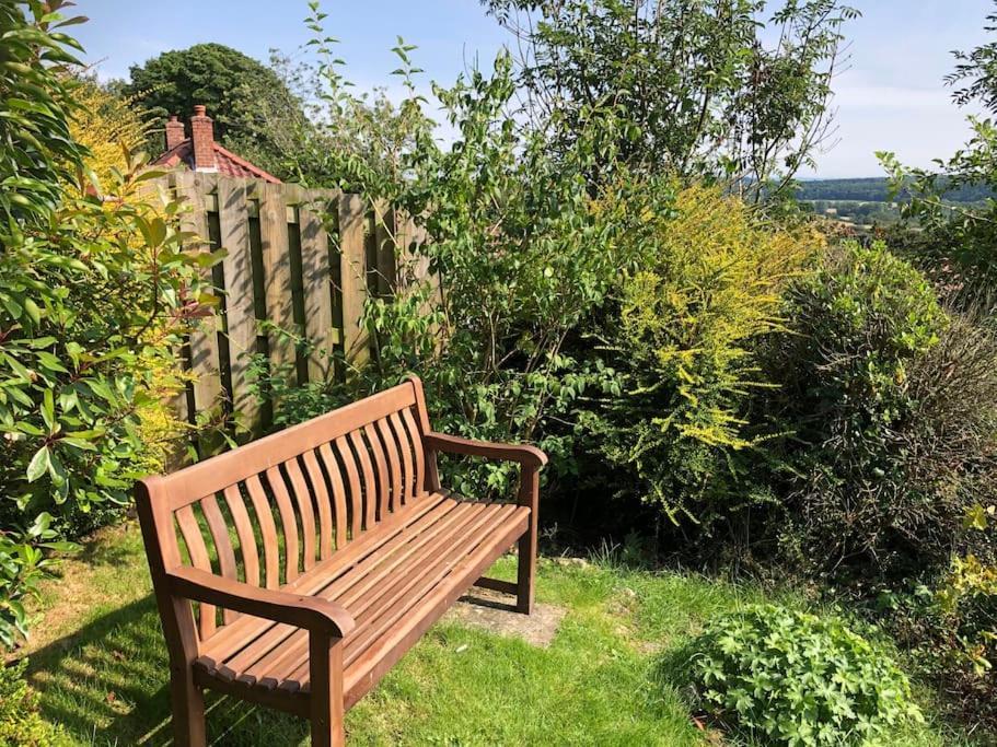 St Anthony'S, Bright Perkily Decorated 3 Bedroom House Ampleforth Exteriör bild